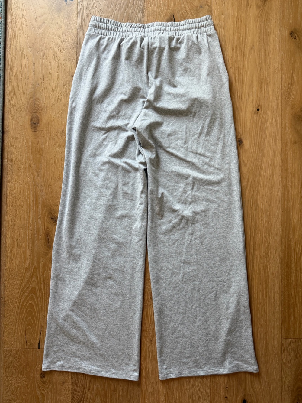 Vuori Halo Essential Wide Leg Pants Pale Gray Heather DreamKnit Medium - Picture 4 of 4